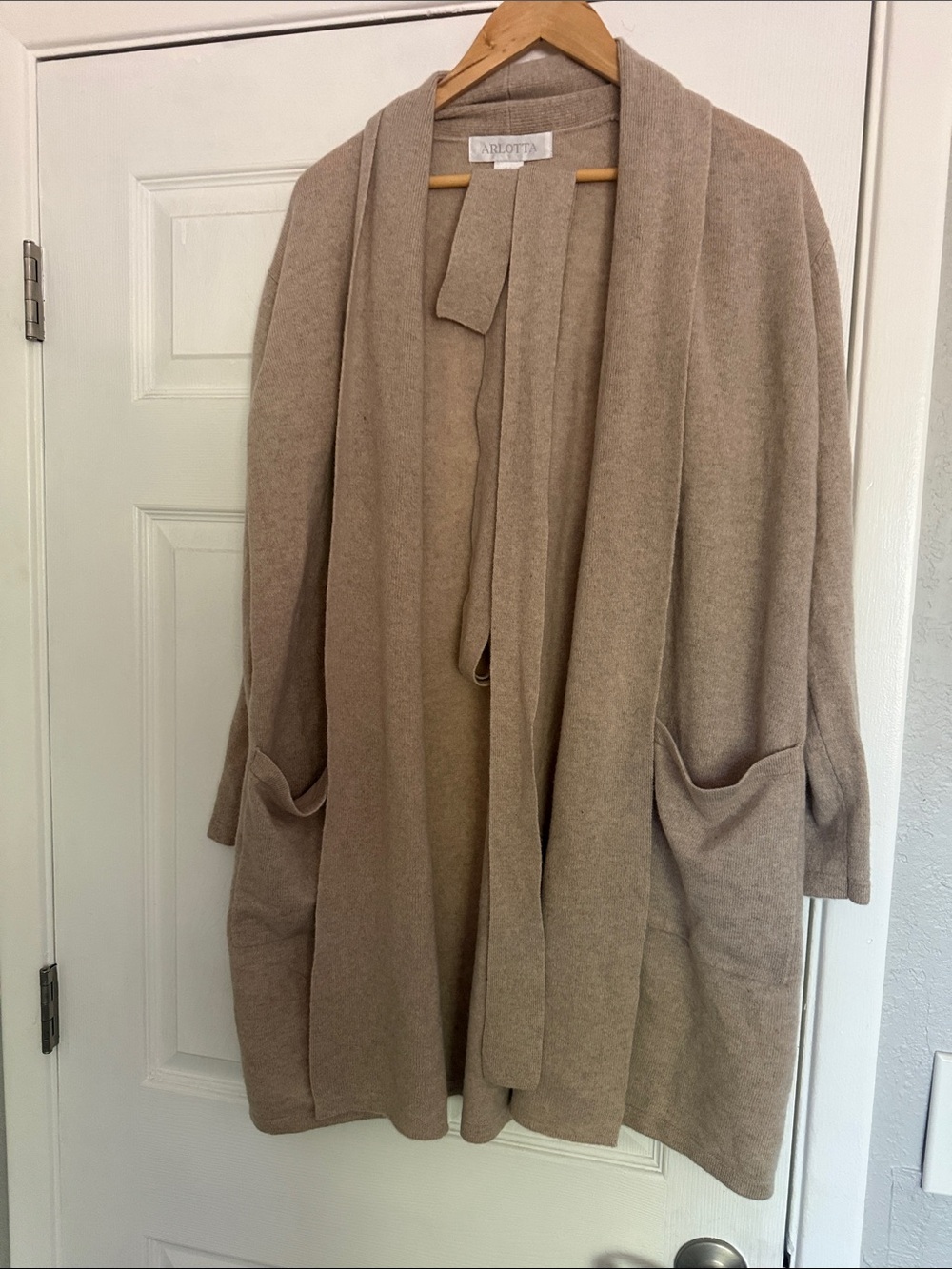 NWT Arlotta cashmere long sweater with belt size xs oatmeal